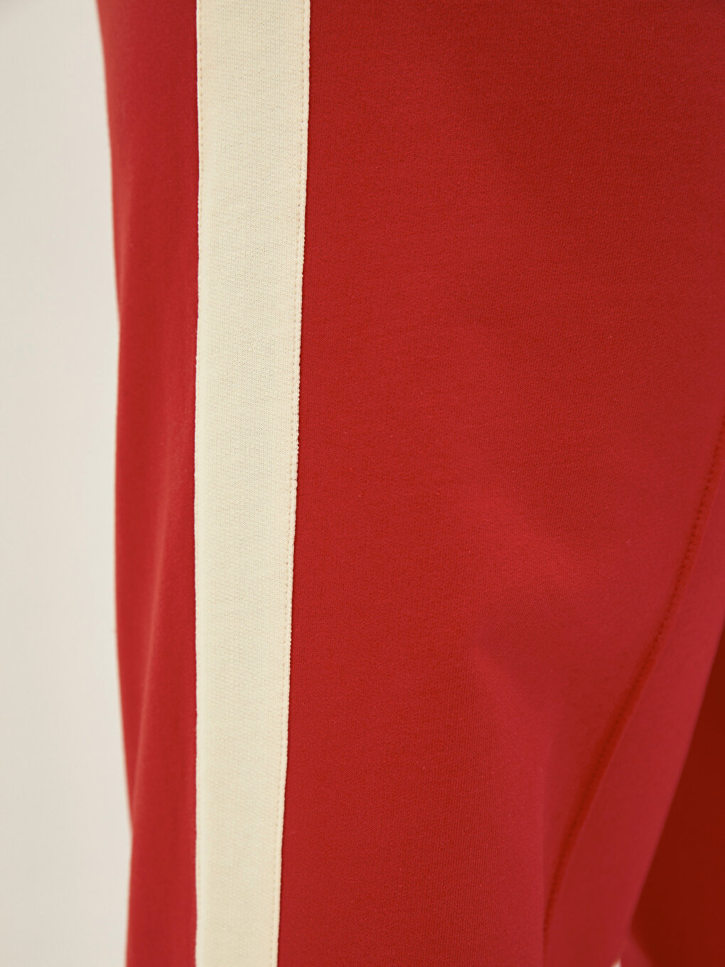 Large Size Elastic Waist Stripe Detailed Pocket Detailed Women's Sweatpants  -W1JG15Z8-GZL - W1JG15Z8-GZL - LC Waikiki