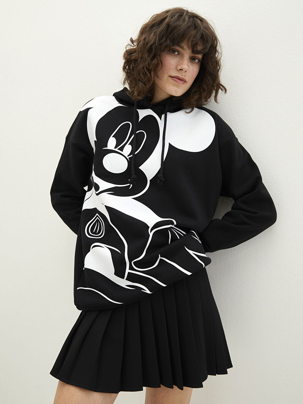 Mickey Mouse Printed Women s Thick Hoodie W1JS39Z8 RQN W1JS39Z8 RQN LC Waikiki