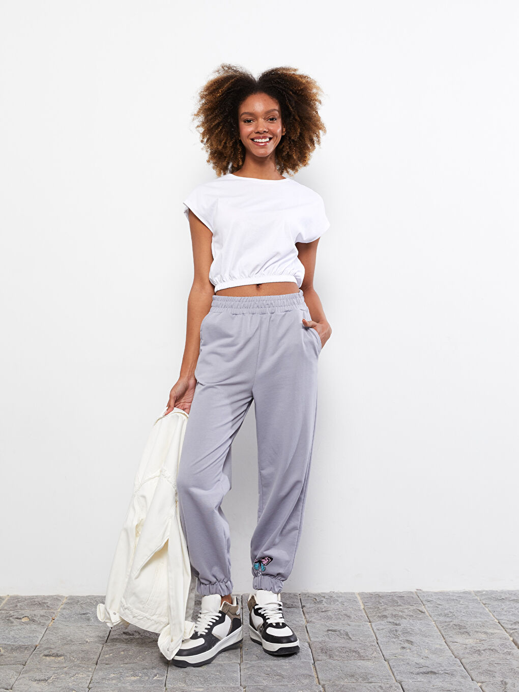 Elastic Waist Printed Women s Jogger Sweatpants W1MC59Z8 LXV W1MC59Z8 LXV LC Waikiki