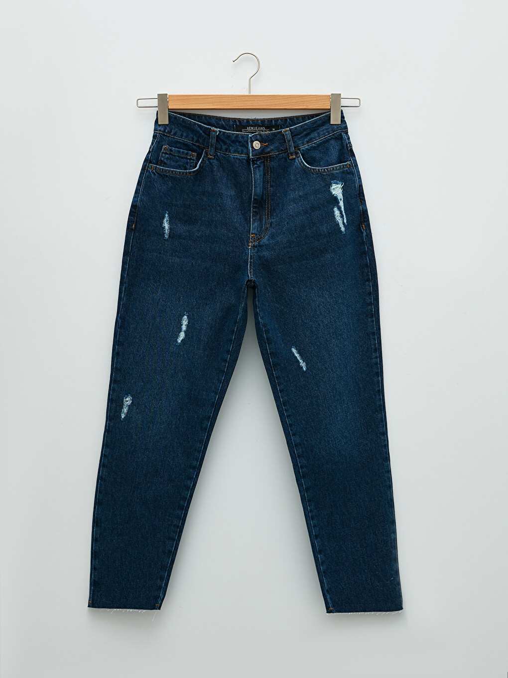 Jeans Rodeo pour femmes avec poche droite et coupe confortable MODEST ...