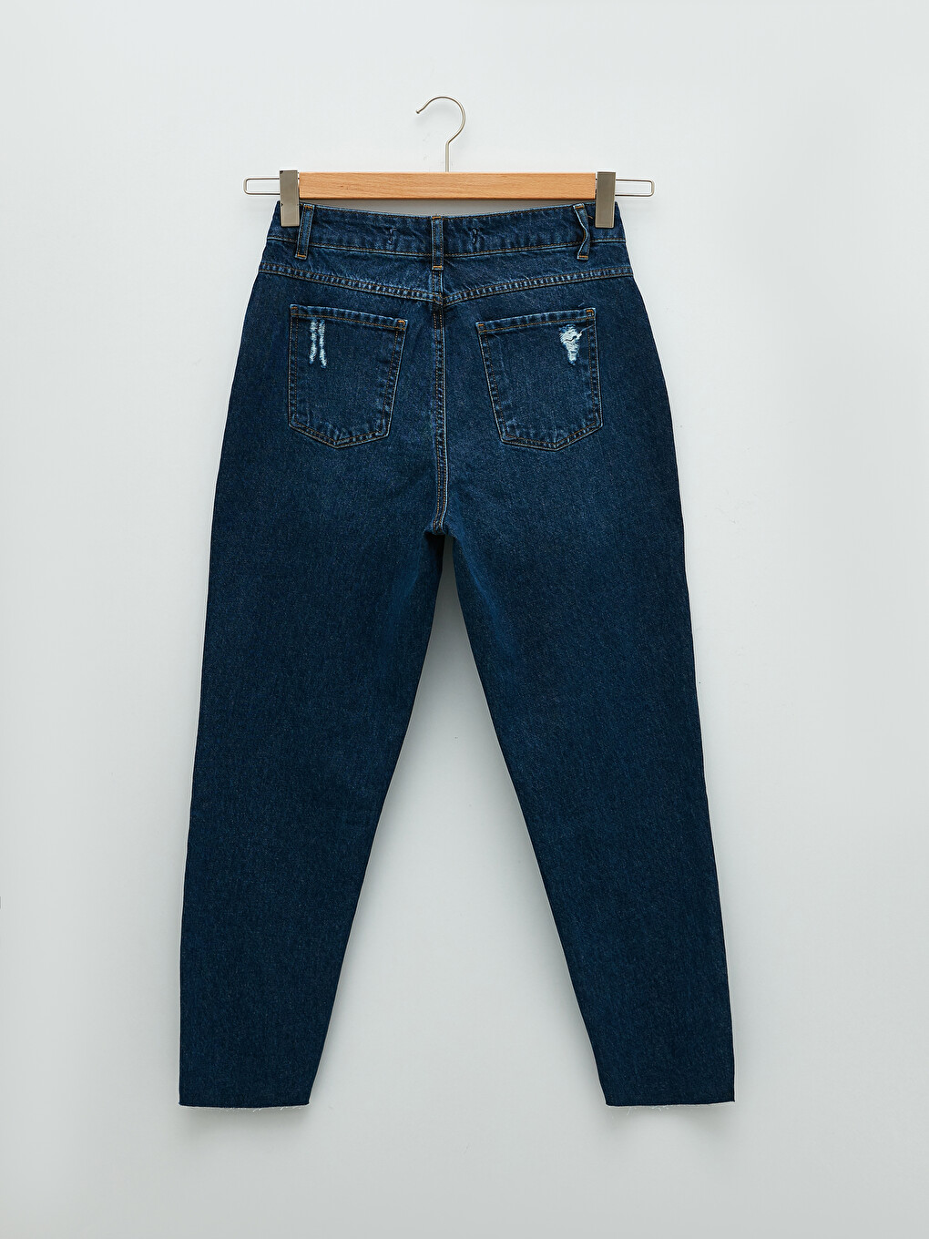 Jeans Rodeo pour femmes avec poche droite et coupe confortable MODEST ...