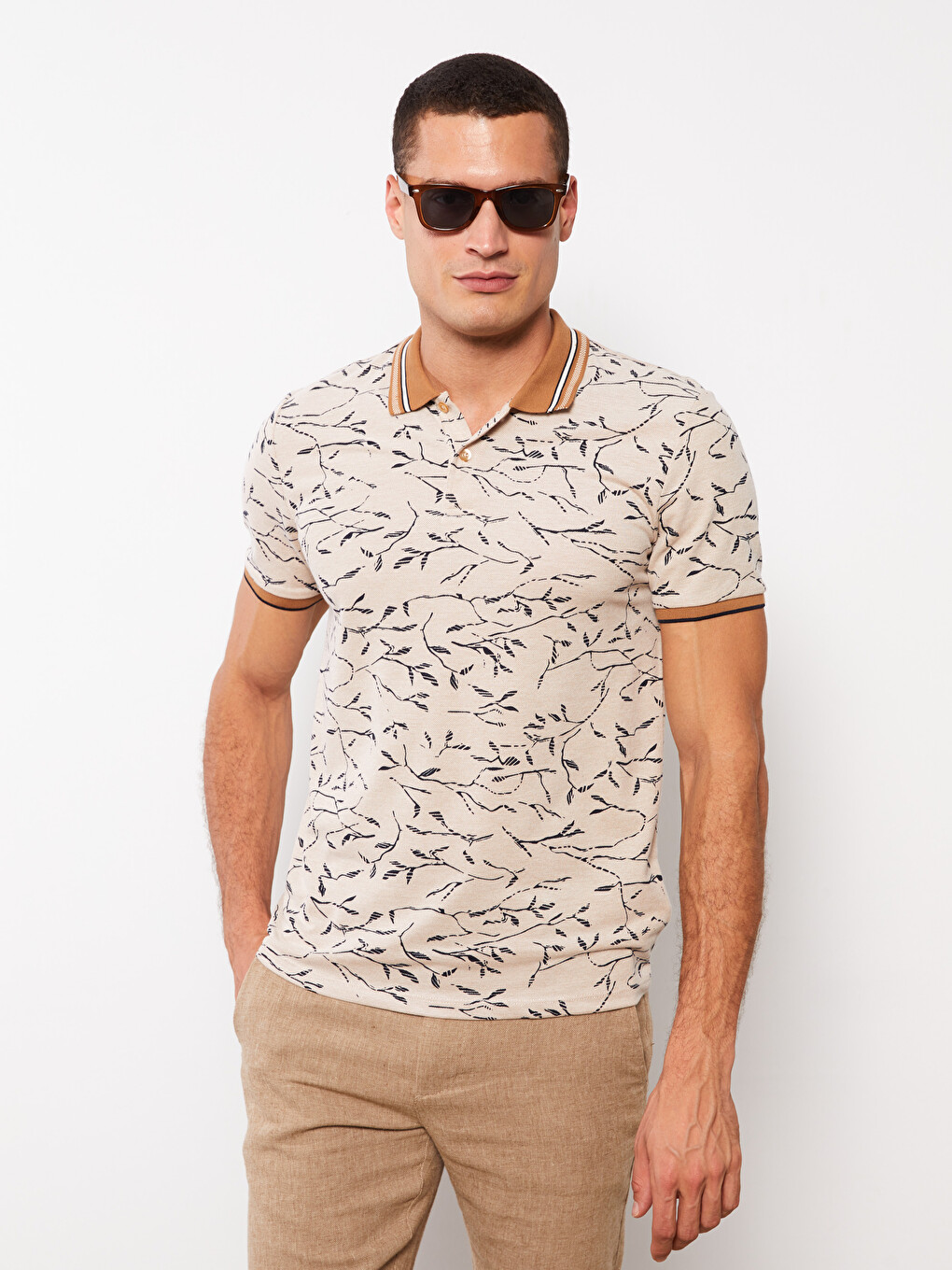 Summer Luxury Fashion New Knitted Shirt Men's Polo Neck Short Sleeve Colored Hollow Breathable Cardigan Men's Top Coat