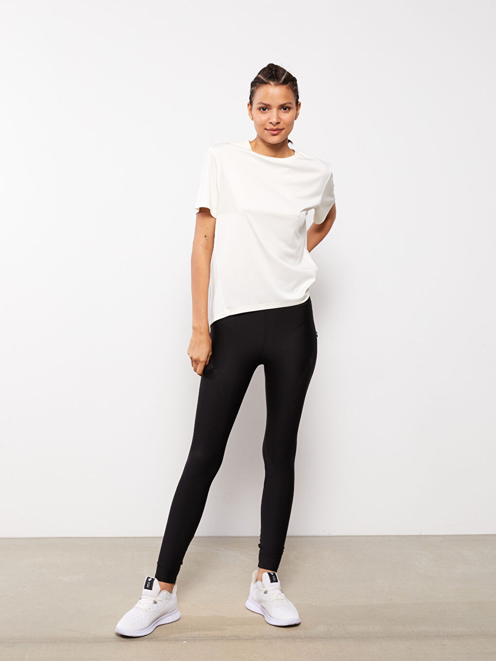 Crew Neck Regular Short Sleeve Women's Sports Tshirt S2JG05Z8R9J S2JG05Z8R9J LC Waikiki