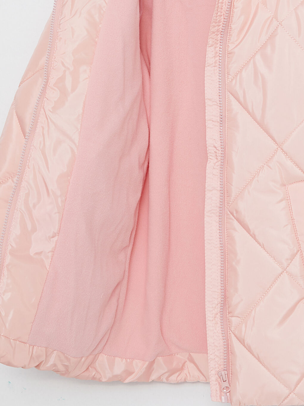 LC WAIKIKI Стёганое узорчатое пальто с капюшоном для девочек -W20542Z4-G21