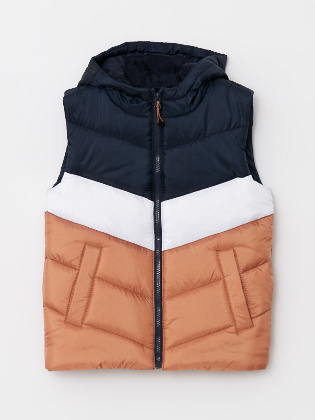 LC WAIKIKI Hooded Color Block Boy Inflatable Vest -W20632Z4