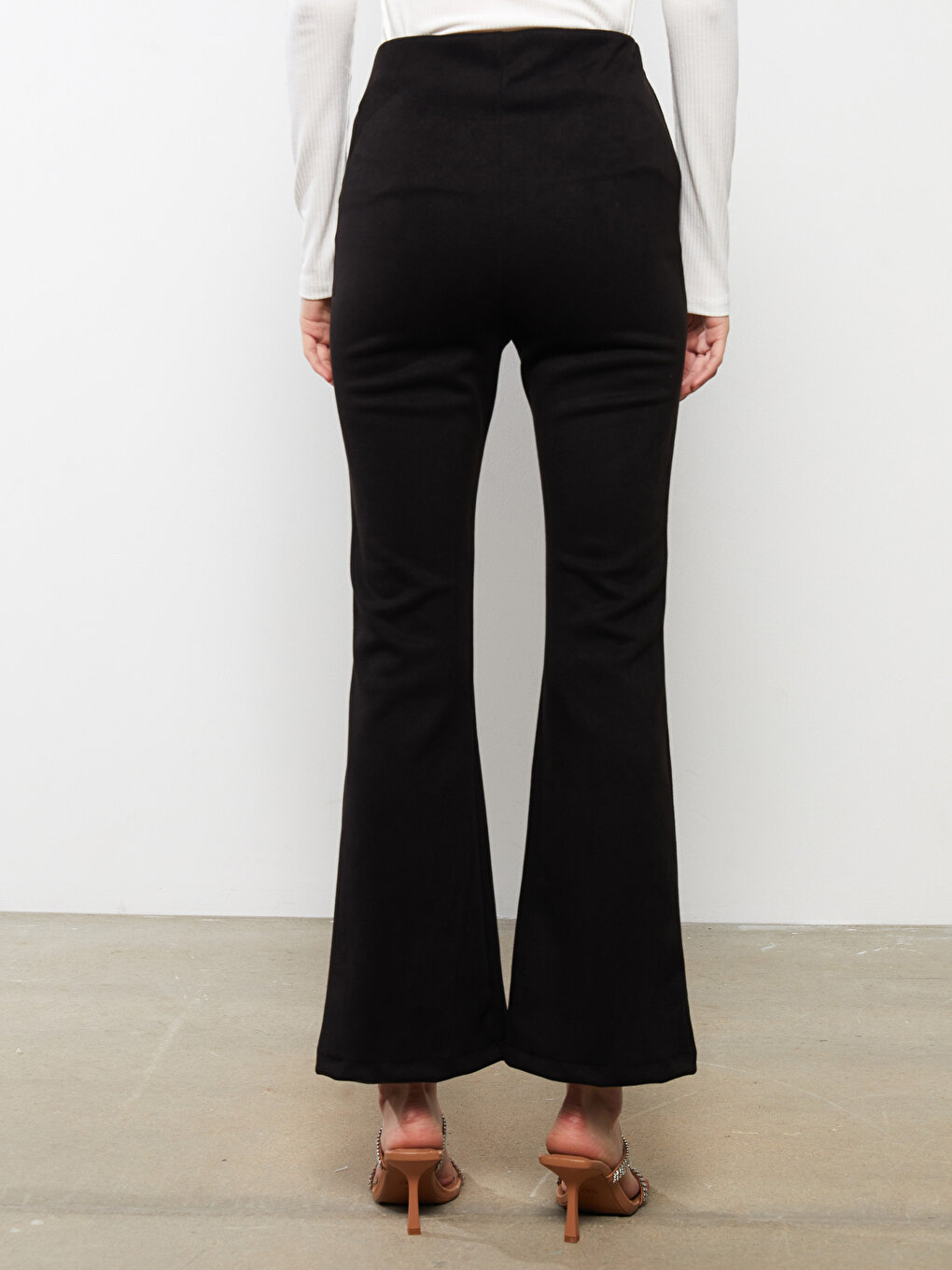 Slim Fit Straight Suede Women's Trousers -W25954Z8-CVL - W25954Z8-CVL ...