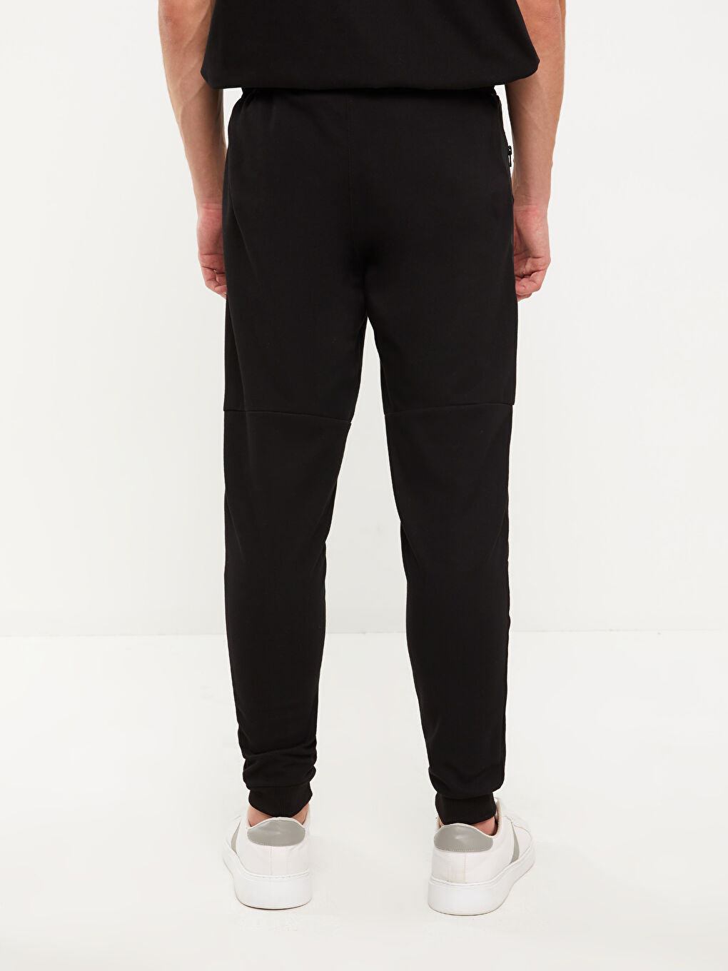 Slim Fit Men's Sweatpants W28667Z8CVL W28667Z8CVL LC Waikiki