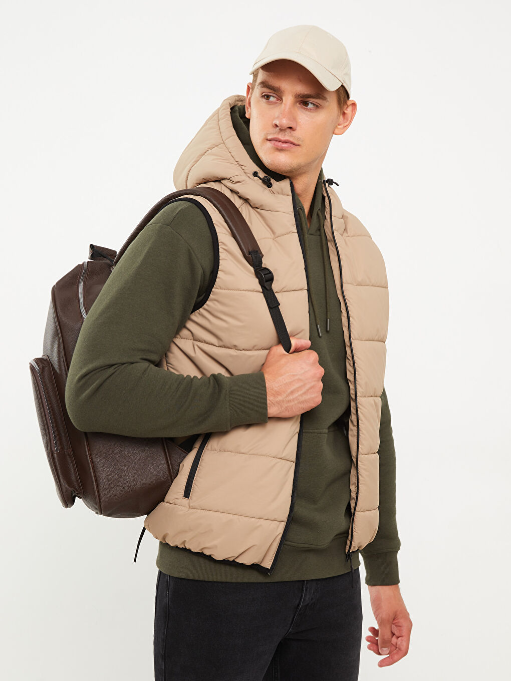 Regular Fit Hooded Men's Puffer Gilet -W2BB50Z8-JJL