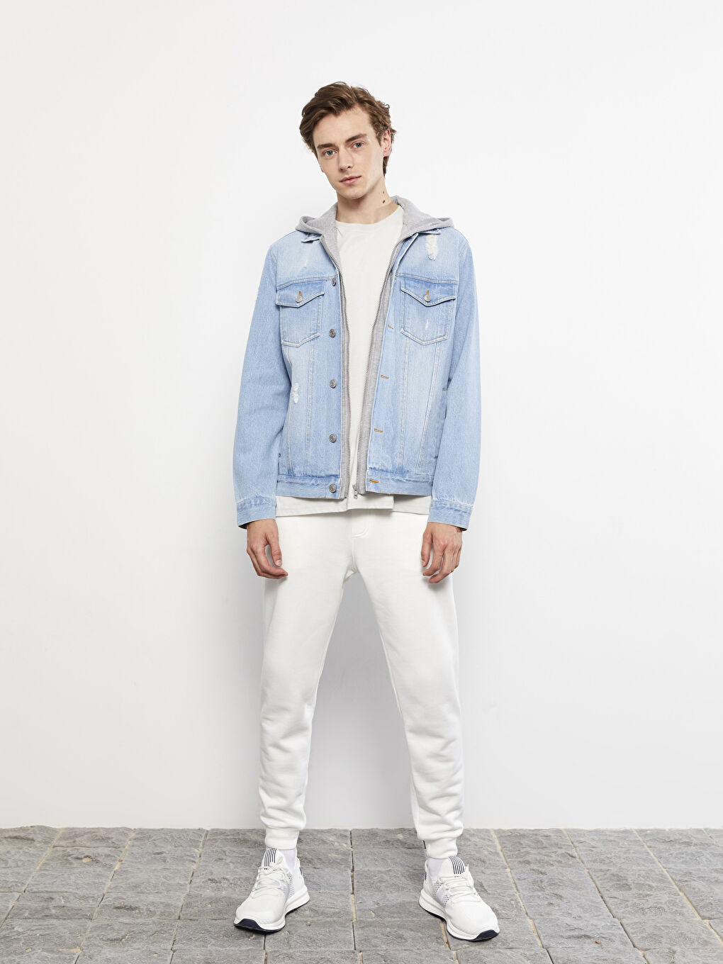 Regular Fit Hooded Men's Denim Jacket -W2BS15Z8-311