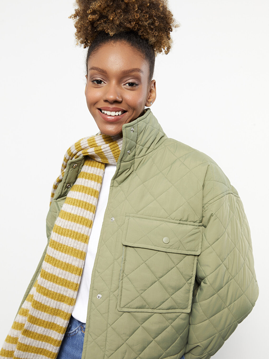 Women's Down Jacket With Stand Collar Quilted Pattern Long Sleeve 