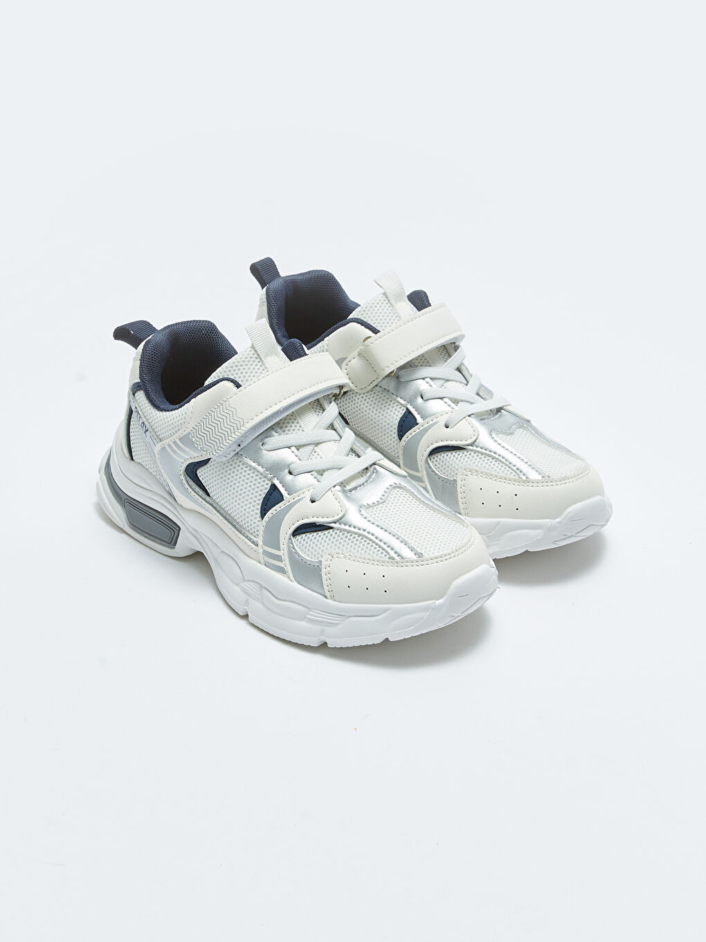 Girls velcro sneakers top