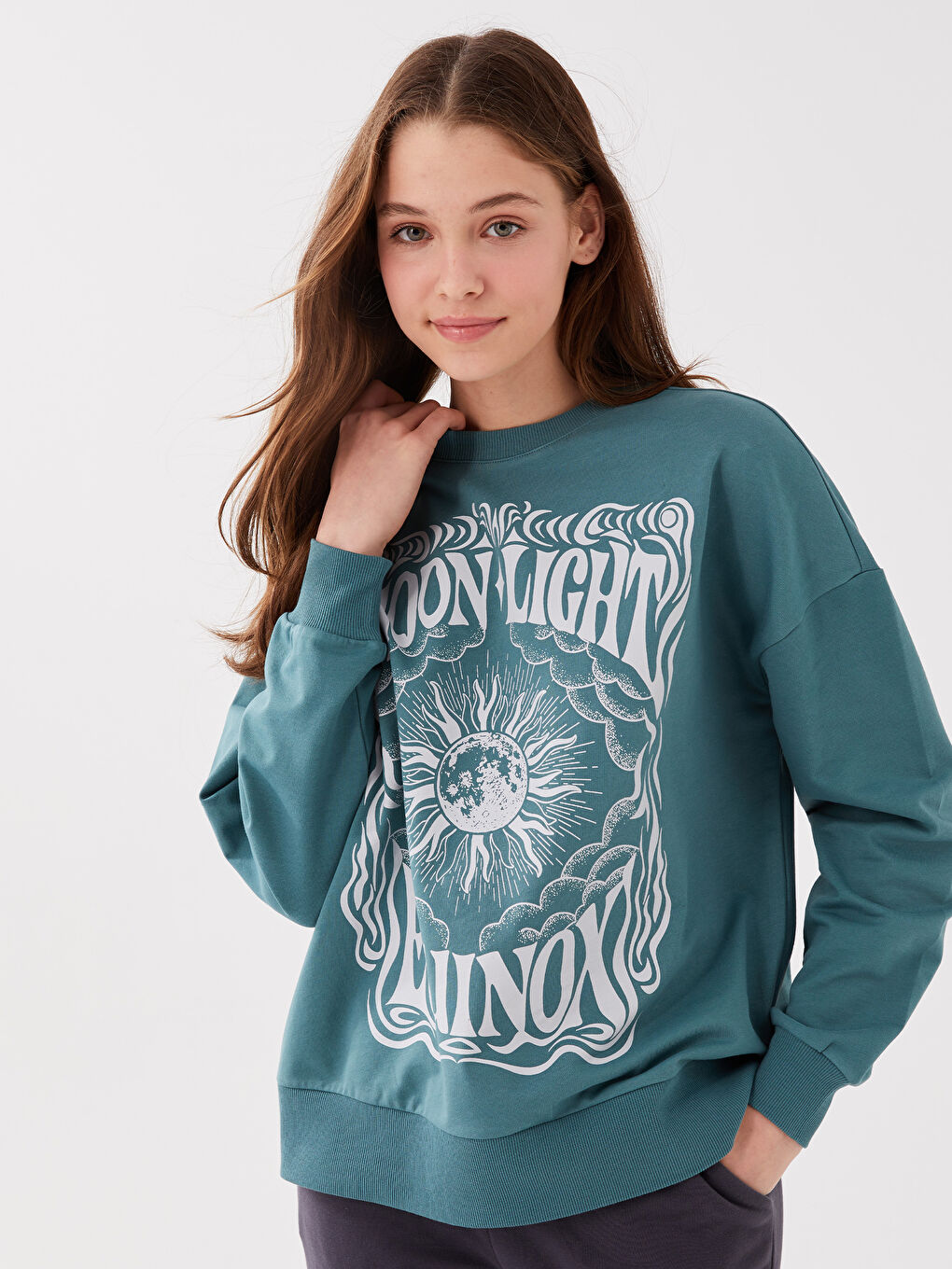 Crew Neck Printed Long Sleeve Oversize Women's Sweatshirt -S3DB31Z8-GZV -  S3DB31Z8-GZV - LC Waikiki
