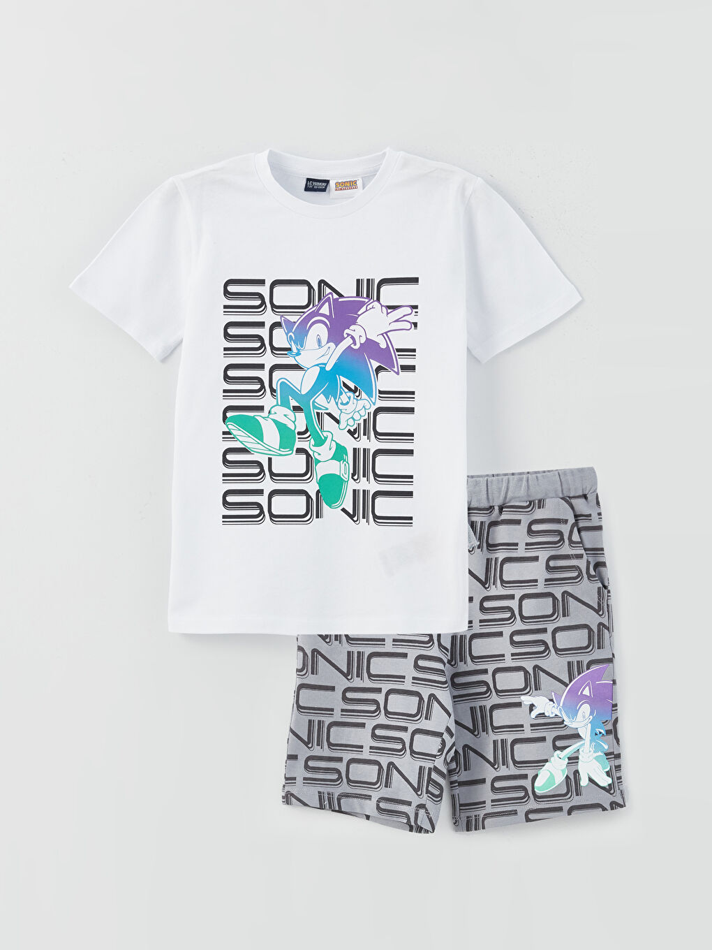 Boy s short sleeve t shirt and shorts with round neck sonic print