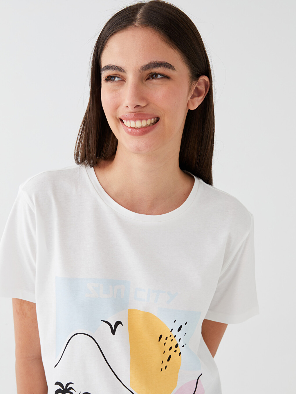 T-shirts & Tops manches courtes Large choix sur T-shirts & Tops manches courtes Large choix sur