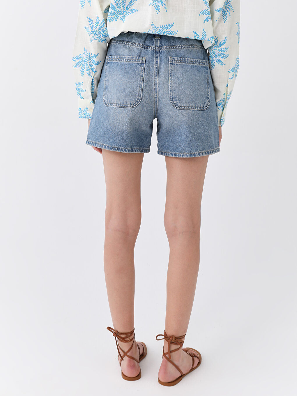 شورت جین  زنانه ریلکس ال سی وایکیکی S3I453Z8 | LCW Vision - تصویر 4