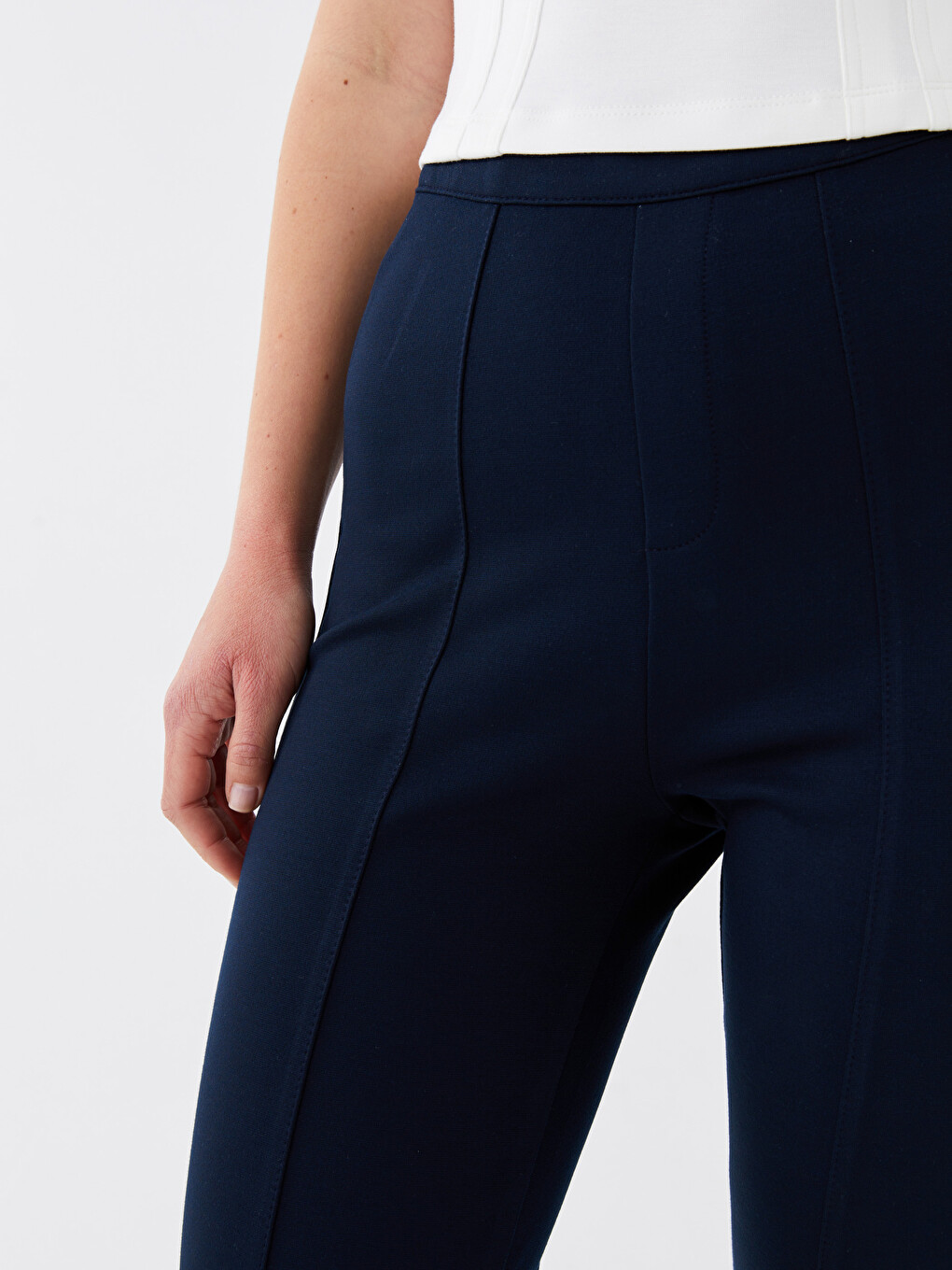 Pantalon Taille 36 T M Lewin Marine B - 70% Laine - Jambe 31" - Occasion Avec Léger Défaut