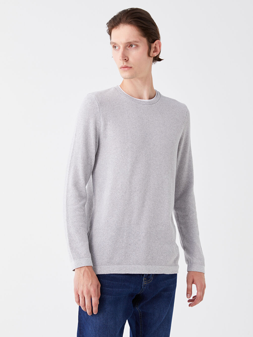 Thin crew neck sweater on sale