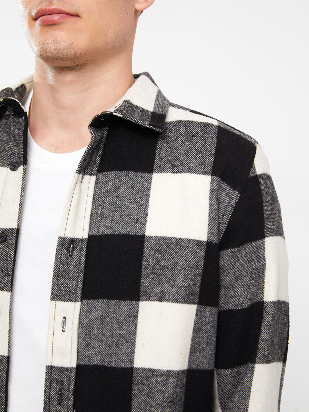 Chemise de bucheron homme a carreaux LCW CLASSIC Regular Fit a manches longues W32380Z8 LKX W32380Z8 LKX LC Waikiki