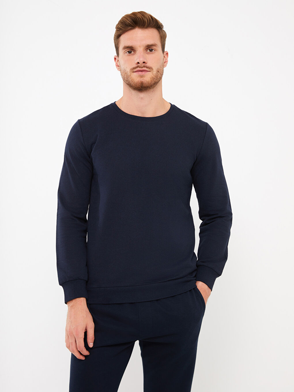 Navy blue men's sweatshirt hotsell