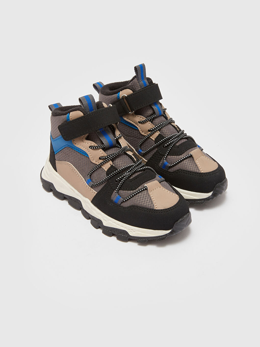 Color Block Boys Trekking Boots with Lace Up and Velcro Closure W3JA15Z4 CWN W3JA15Z4 CWN LC Waikiki