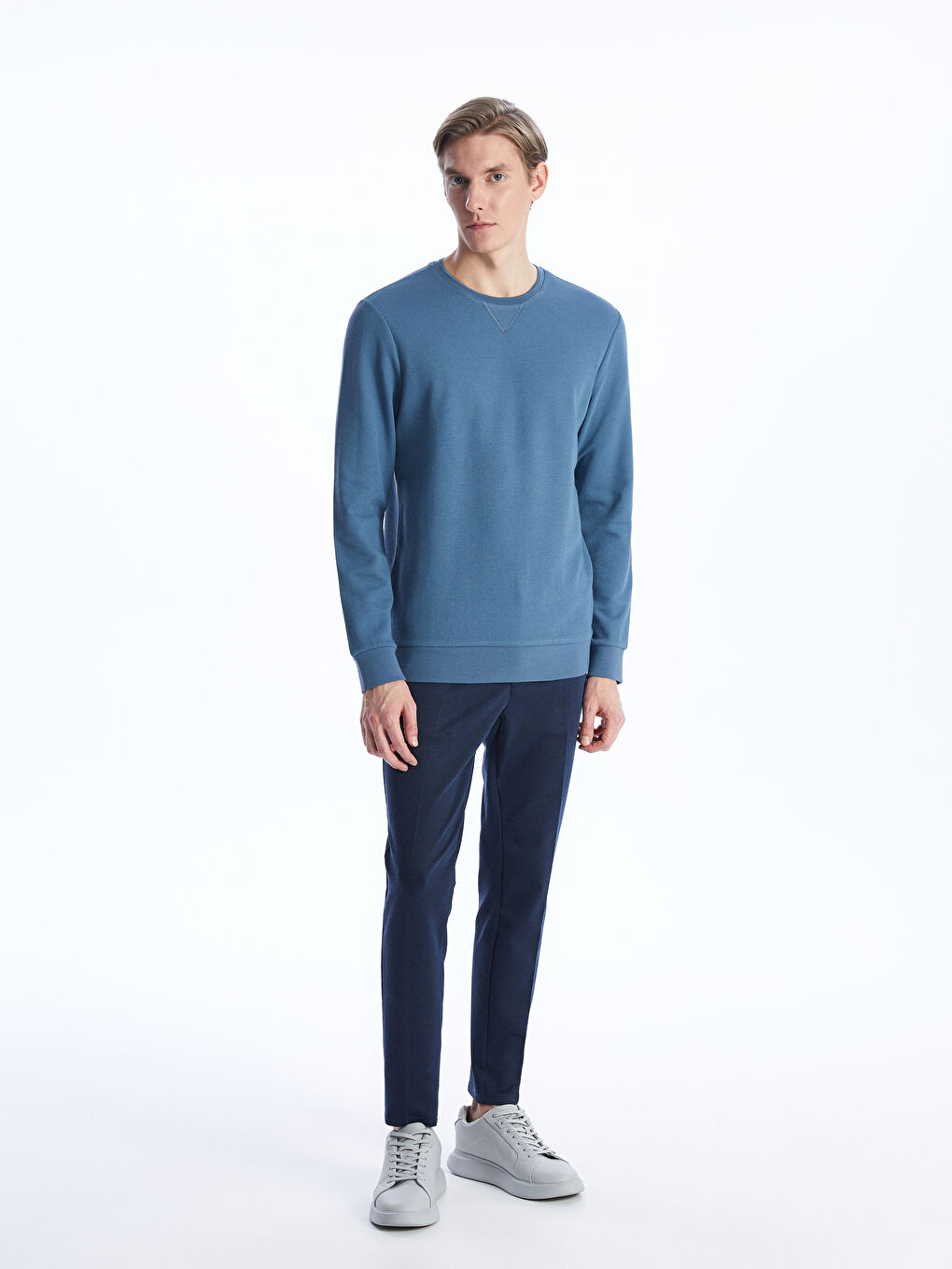 سویشرت مردانه فیت راحت ال سی وایکیکی کلاسیک S40790Z8 | LCWAIKIKI Classic - Image 2