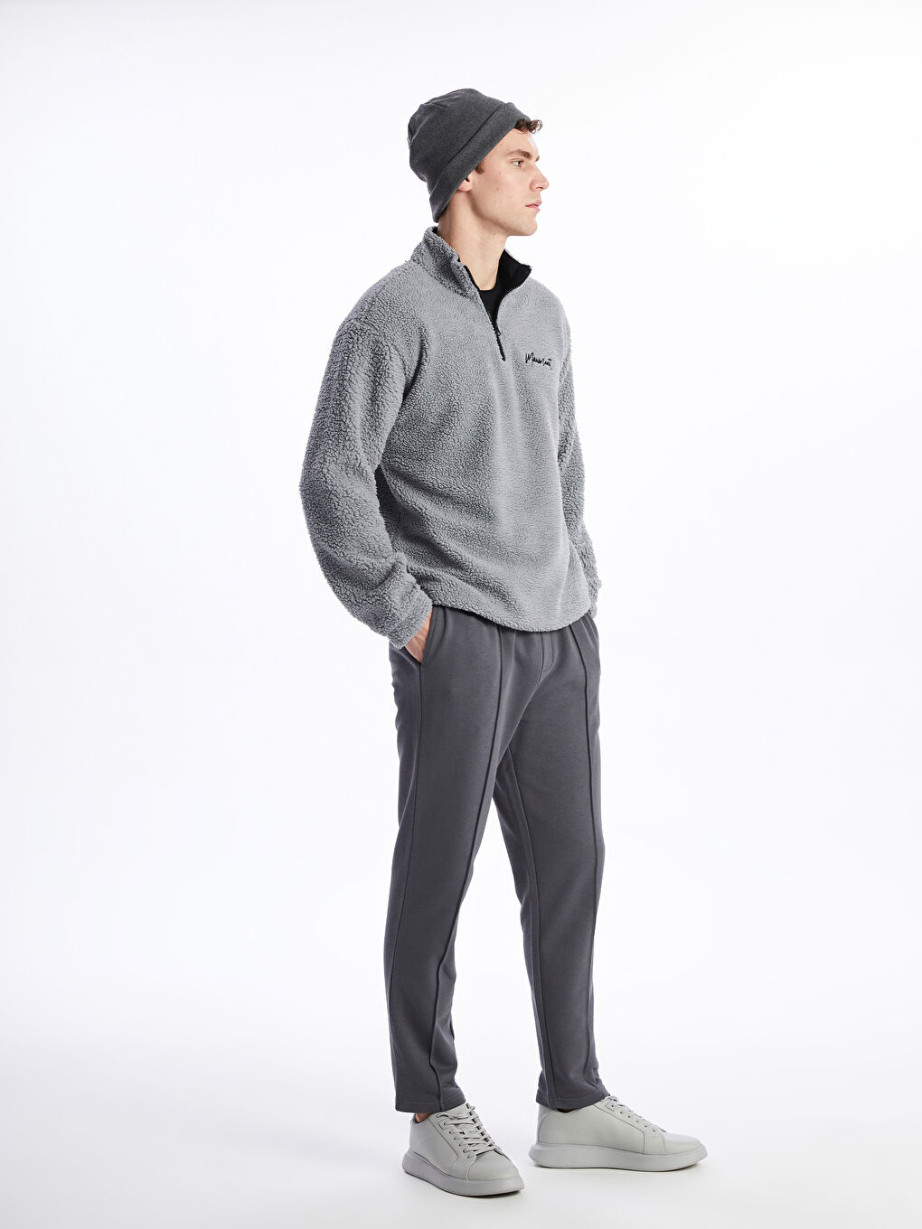 Standard Fit Men's Jogger Sweatpants -S41431Z8-VAQ