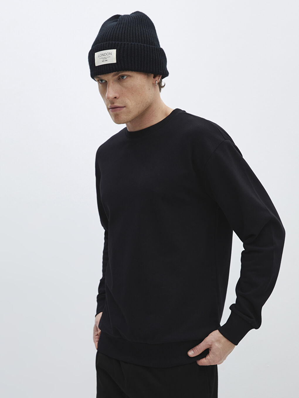 Crew Neck Long Sleeve Men's Sweatshirt -S41484Z8-CVL Crew Neck Long Sleeve Men's Sweatshirt -S41484Z8-CVL
