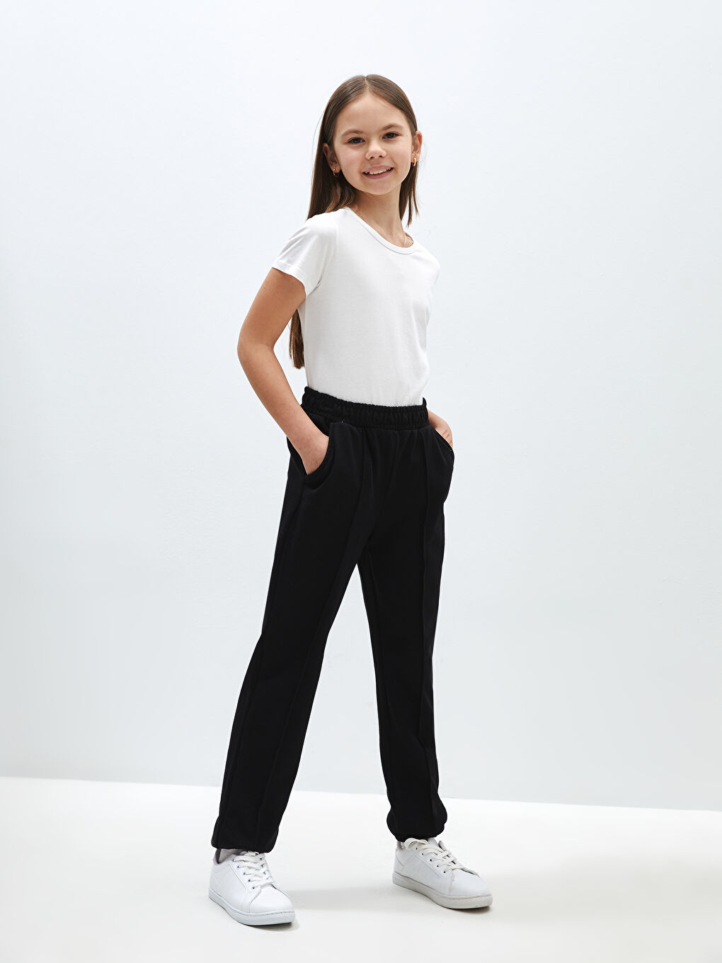 شلوار ورزشی دخترانه ریلکس ال سی وایکیکی S43386Z4 | LCW Kids - Image 2