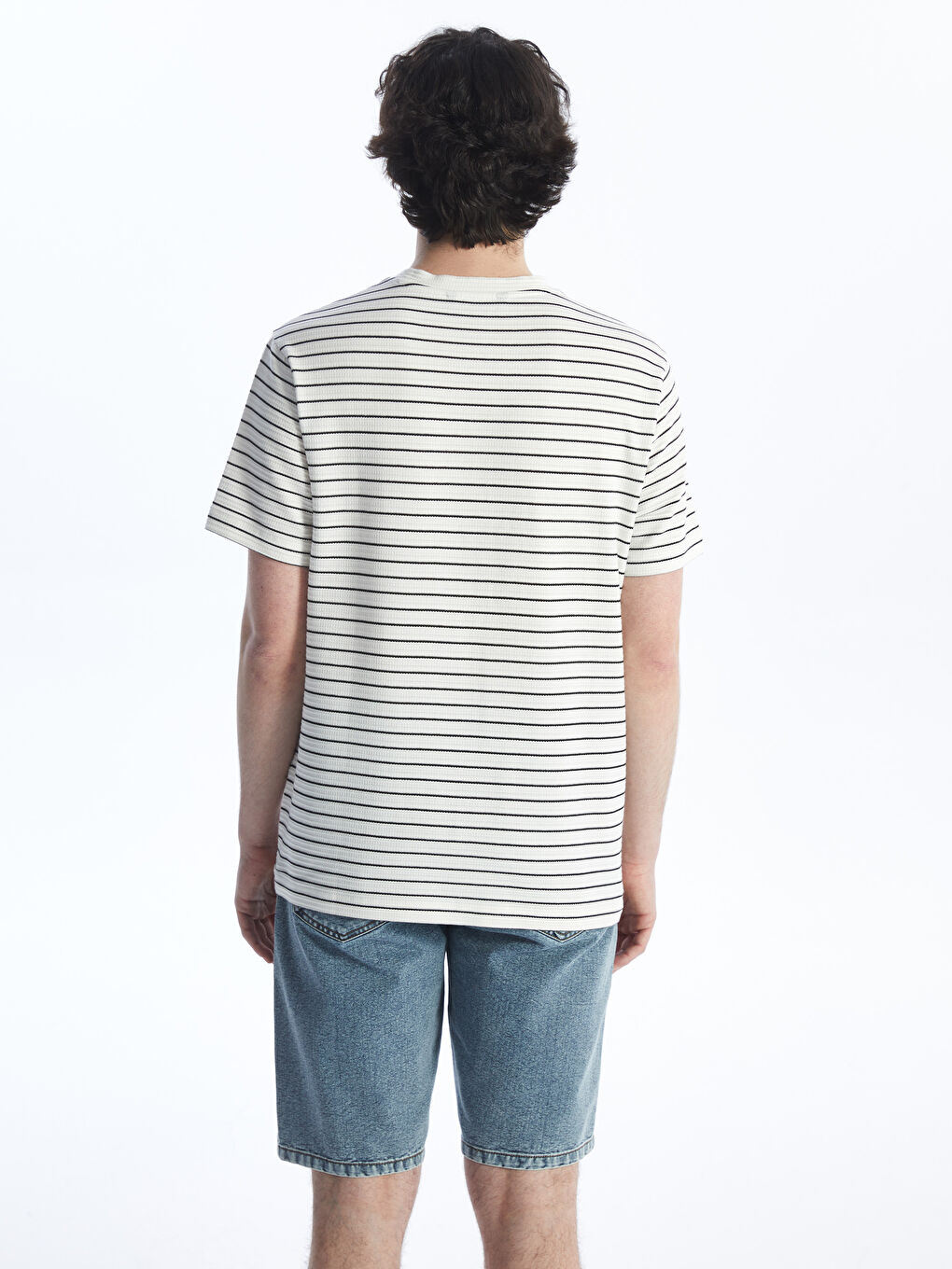 تی شرت مردانه فیت نرمال ال سی وایکیکی کژوال S4DH16Z8 | LCW Casual - Image 5