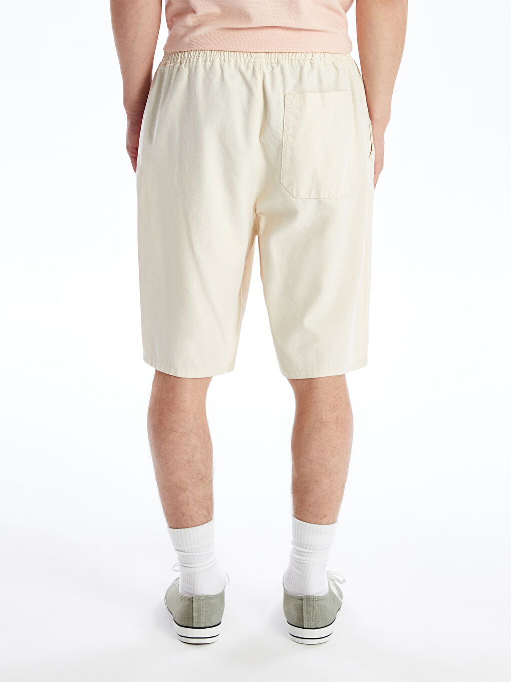شورت مردانه فیت نرمال ال سی وایکیکی کژوال S4EF90Z8 | LCW Casual - Image 4