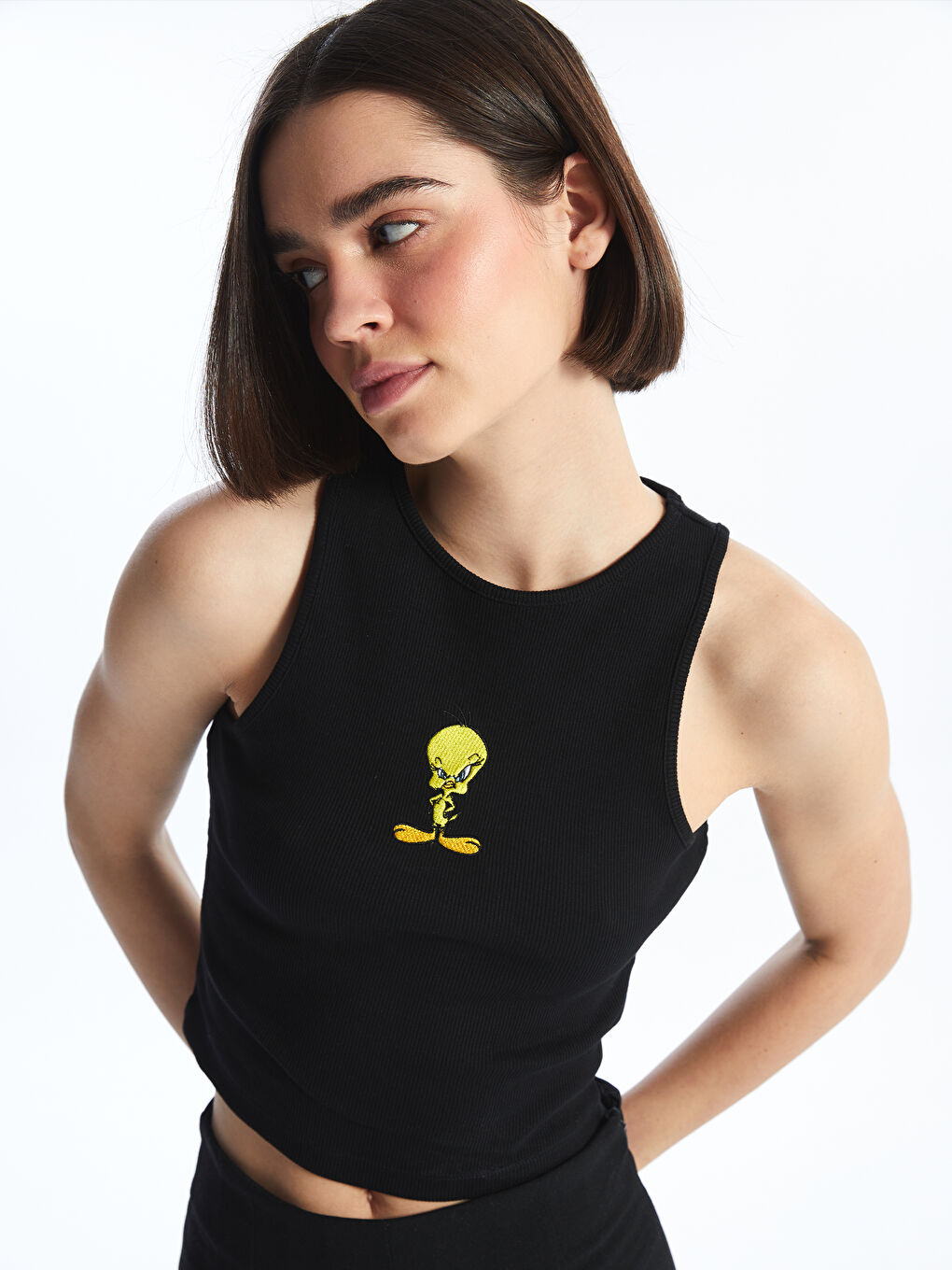 Crew Neck Tweety Embroidered Women's Crop Top -S4ET91Z8-CVL