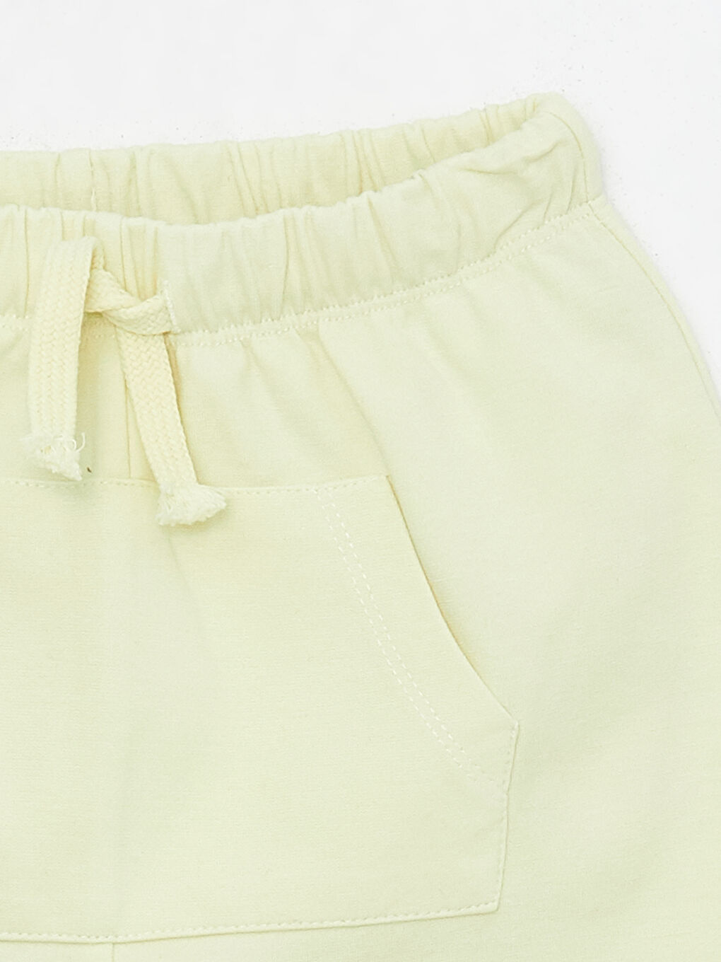 شورت نوزاد پسر فیت نرمال ال سی وایکیکی اکو S4JK26Z1 | LCW ECO - Image 3