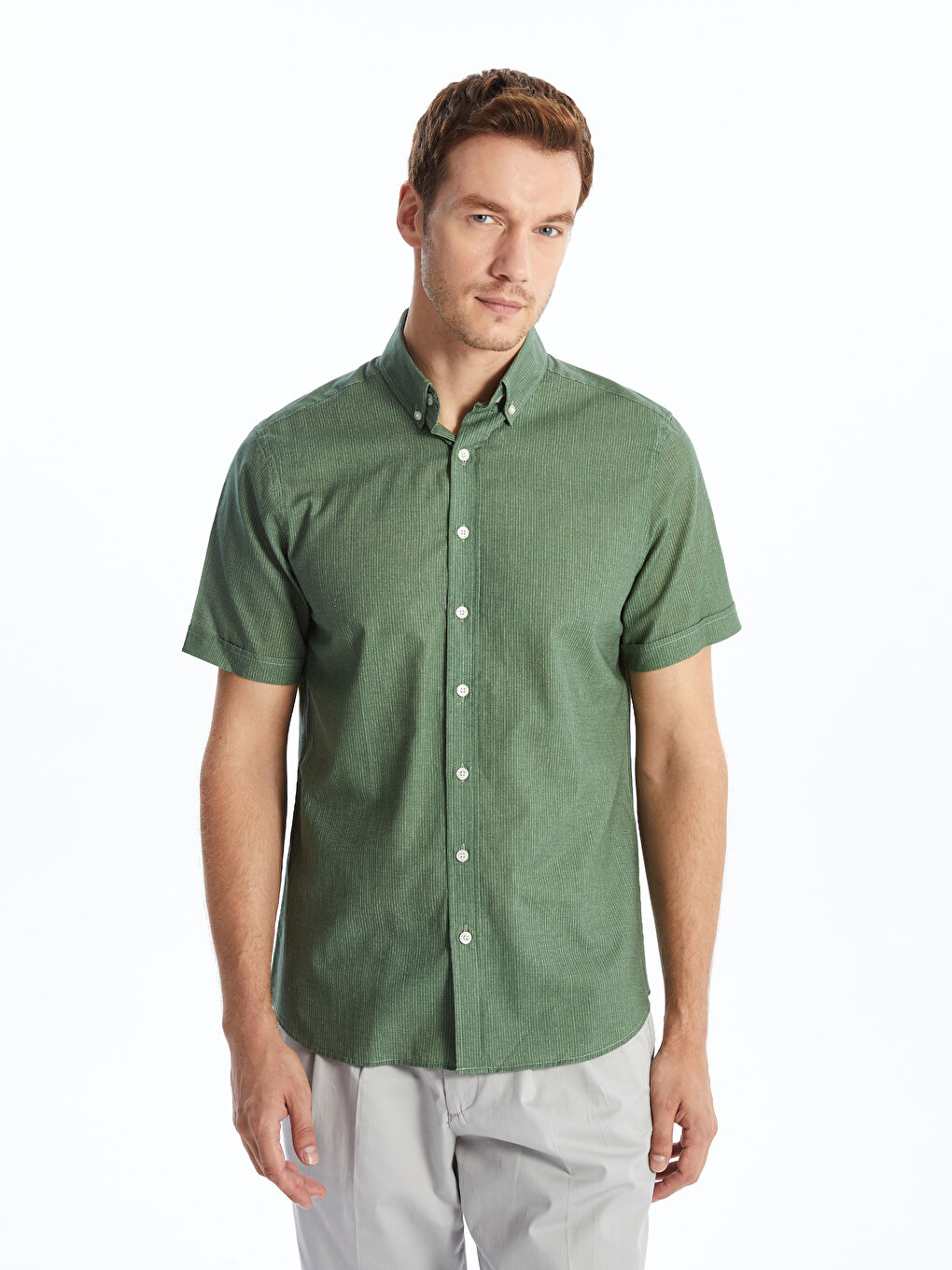 Chemise homme coupe classique en popeline a manches courtes S4M998Z8 LFT S4M998Z8 LFT LC Waikiki