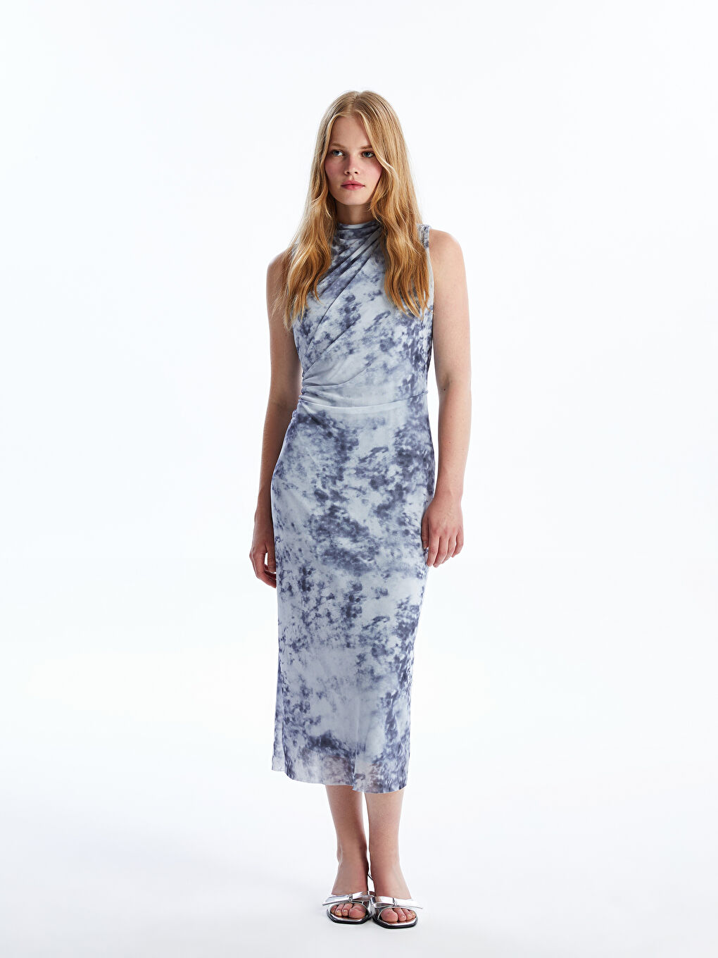 High Collar Batik Patterned Women s Evening Dress S4OI60Z8 LRW S4OI60Z8 LRW LC Waikiki