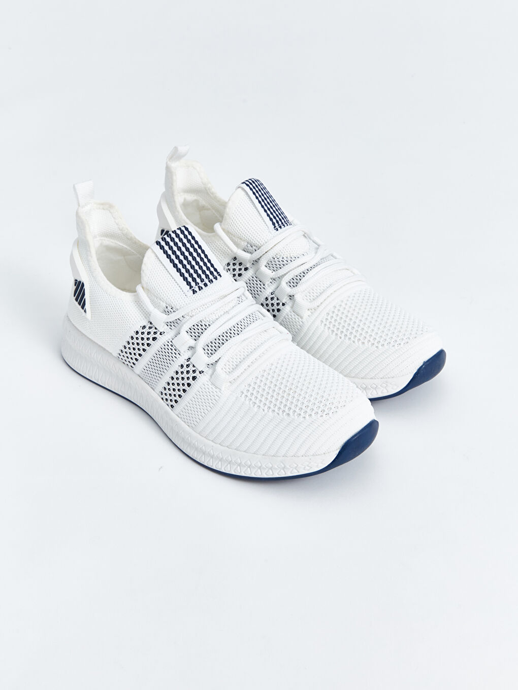 LC WAIKIKI Lace-up Men's Active Sports Shoes with Mesh Detail -W40933Z8-J5E  W40933Z8-J5E LC Waikiki