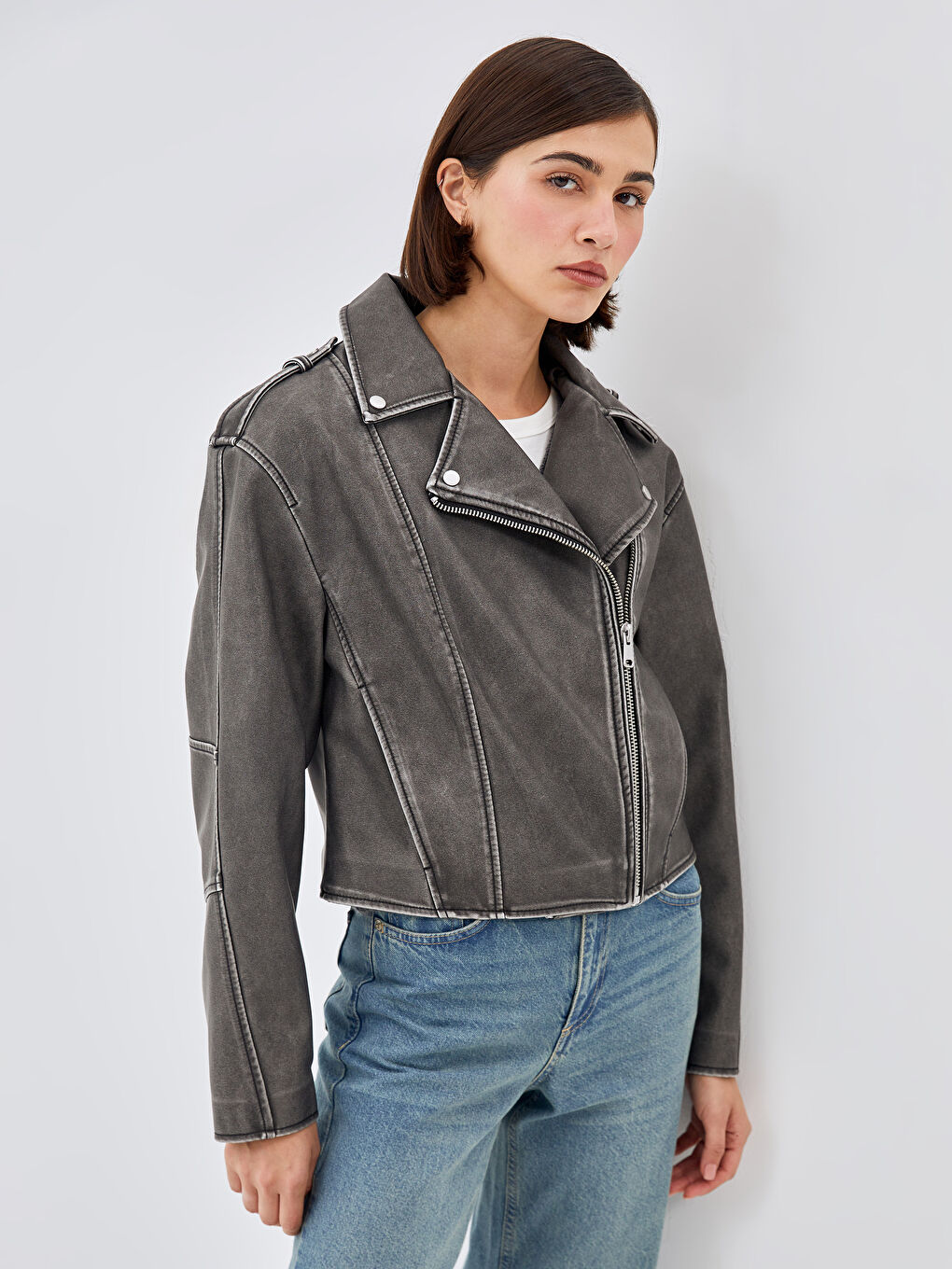 GREY Faux Leather Jacket W41107Z8 KSK W41107Z8 KSK LC Waikiki