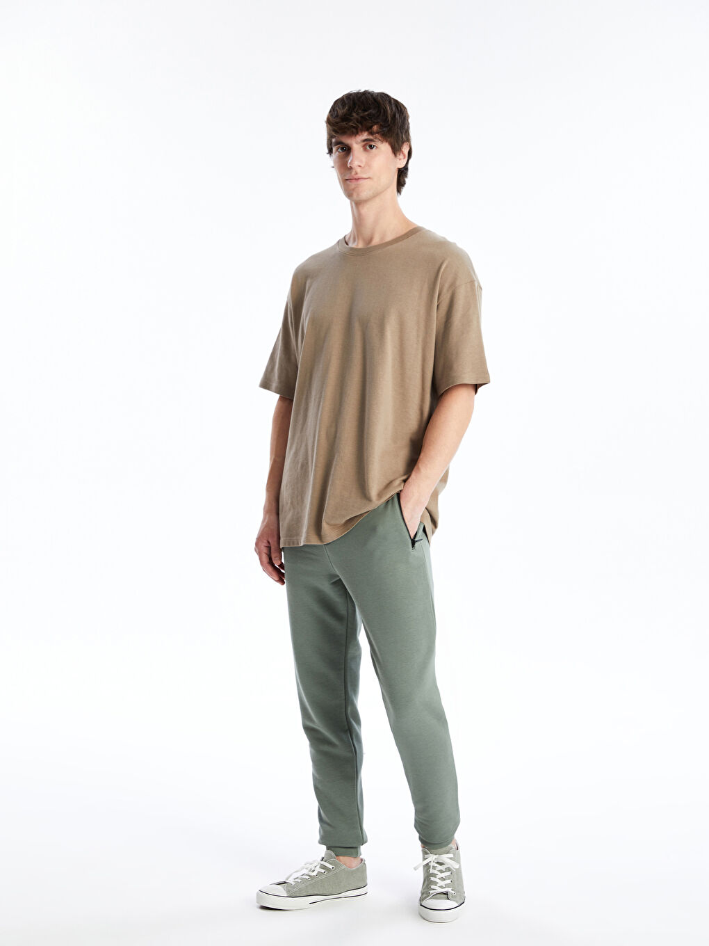 Slim Fit Men s Jogger Sweatpants W41592Z8 S8V W41592Z8 S8V LC Waikiki