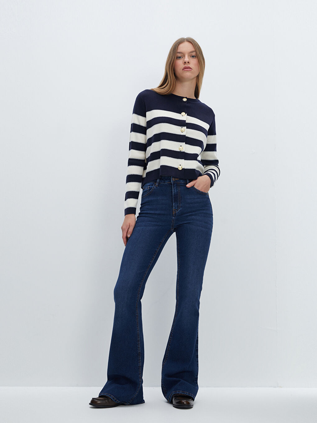 Mars Flare Women's Jeans -W42267Z8-309 - W42267Z8-309 - LC Waikiki