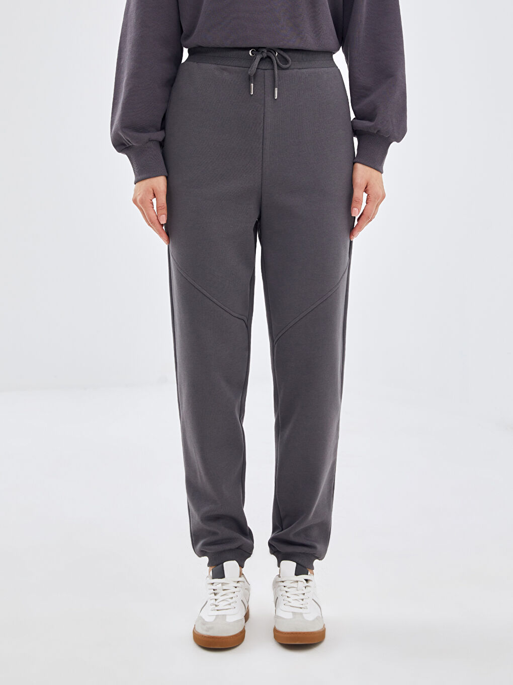Thick grey sweatpants clearance
