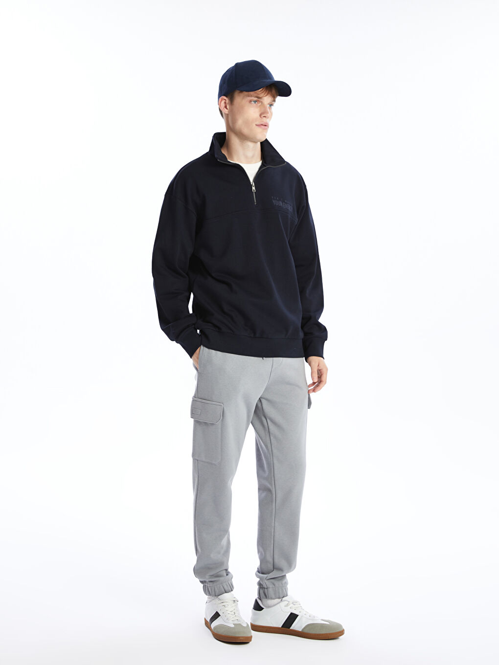 Standard Fit Men s Thick Jogger Sweatpants W46240Z8 YGG W46240Z8 YGG LC Waikiki