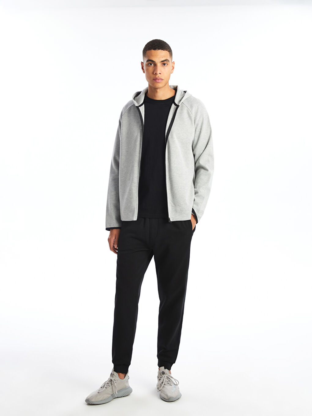 Standard Fit Men's Thick Jogger Sweatpants -W46971Z8-CVL - W46971Z8-CVL -  LC Waikiki