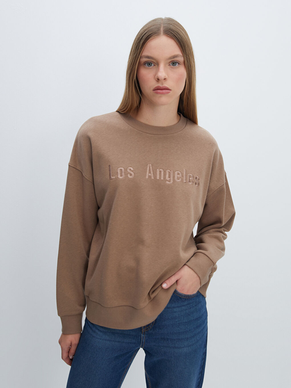 Woman's sweatshirt best sale
