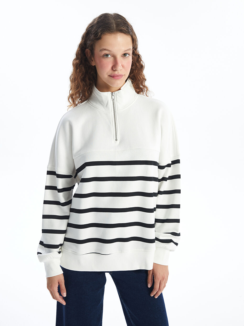 High Collar Striped Oversize Women s Sweatshirt W4BC95Z8 LEG W4BC95Z8 LEG LC Waikiki
