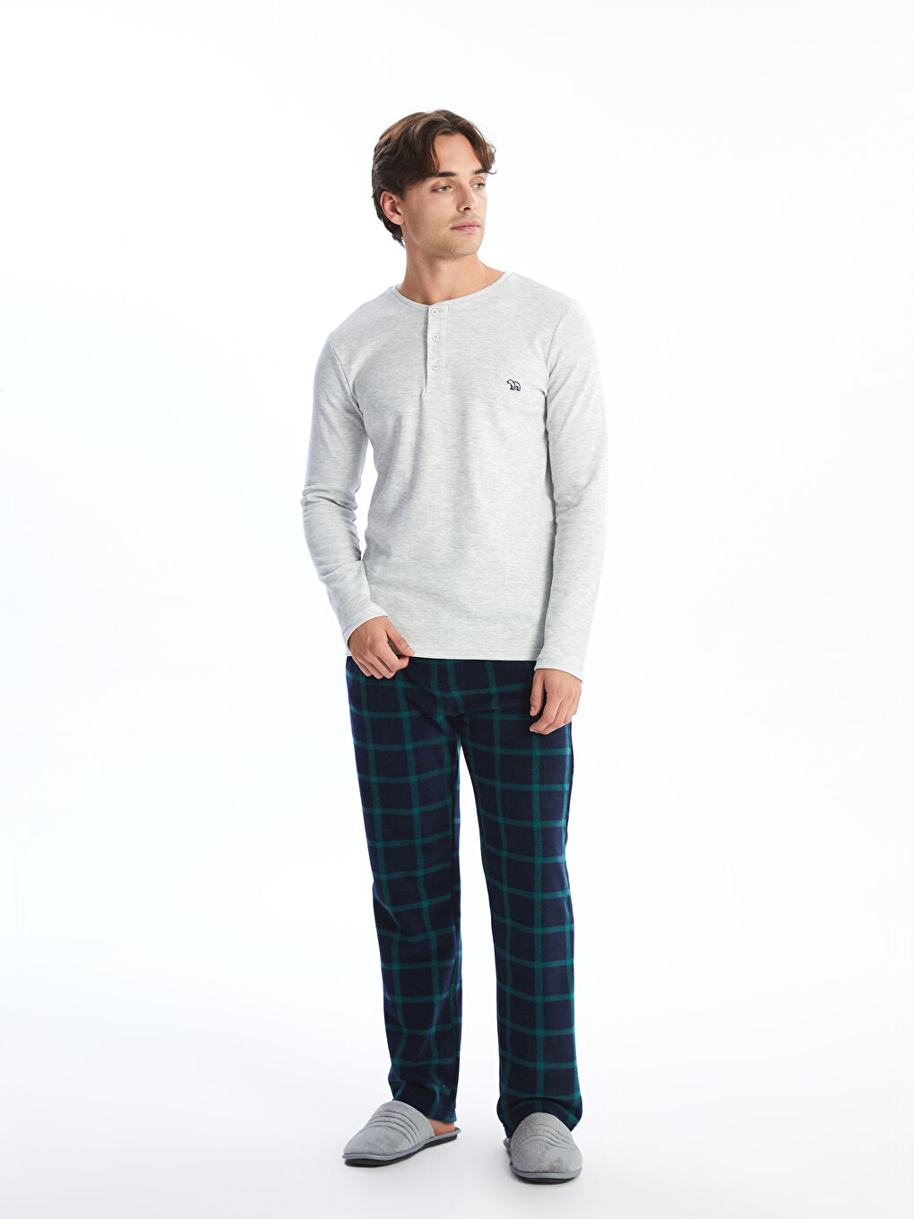 Chequered pyjamas clearance