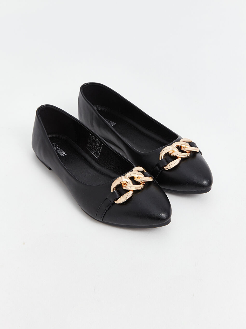 Chaussures plates noires femme 2025
