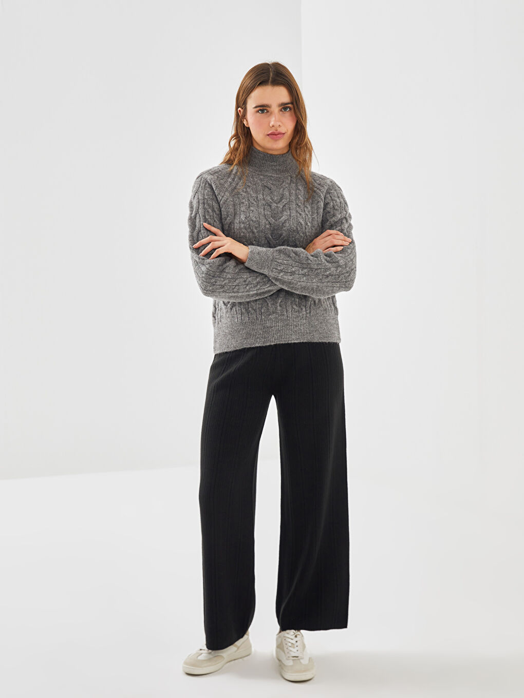 Half Turtleneck Self-Patterned Women's Knitwear Sweater Half Turtleneck Self-Patterned Women's Knitwear Sweater