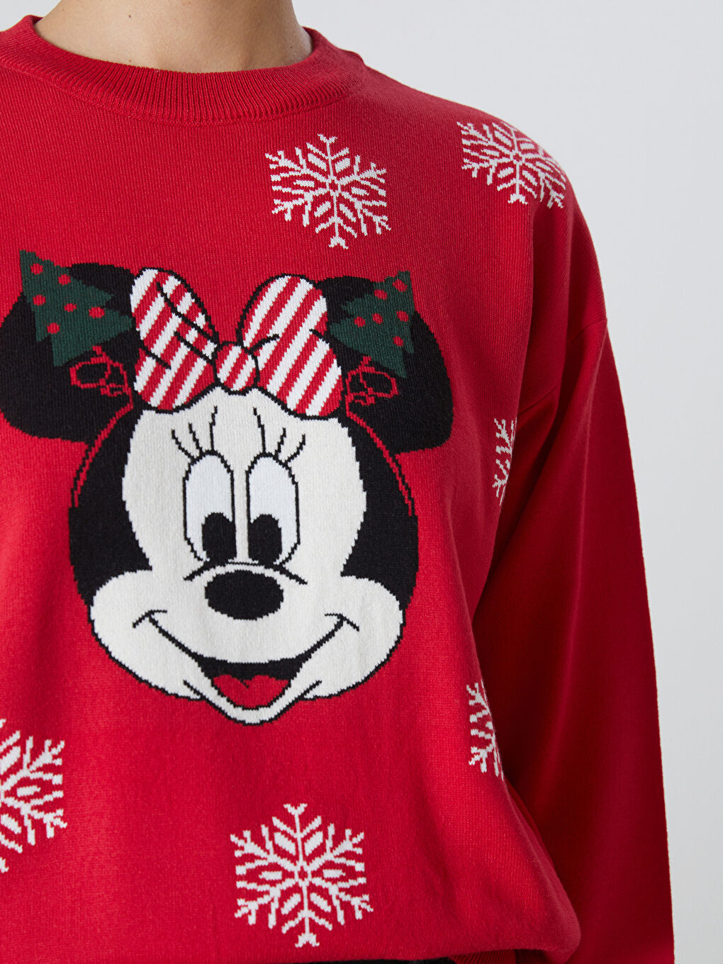 【MD X'mas KNIT / MINNIE / ミニー】 moussy マウジー「ミッキー＆ミニー」の“90年代風”刺繍入りアウターや