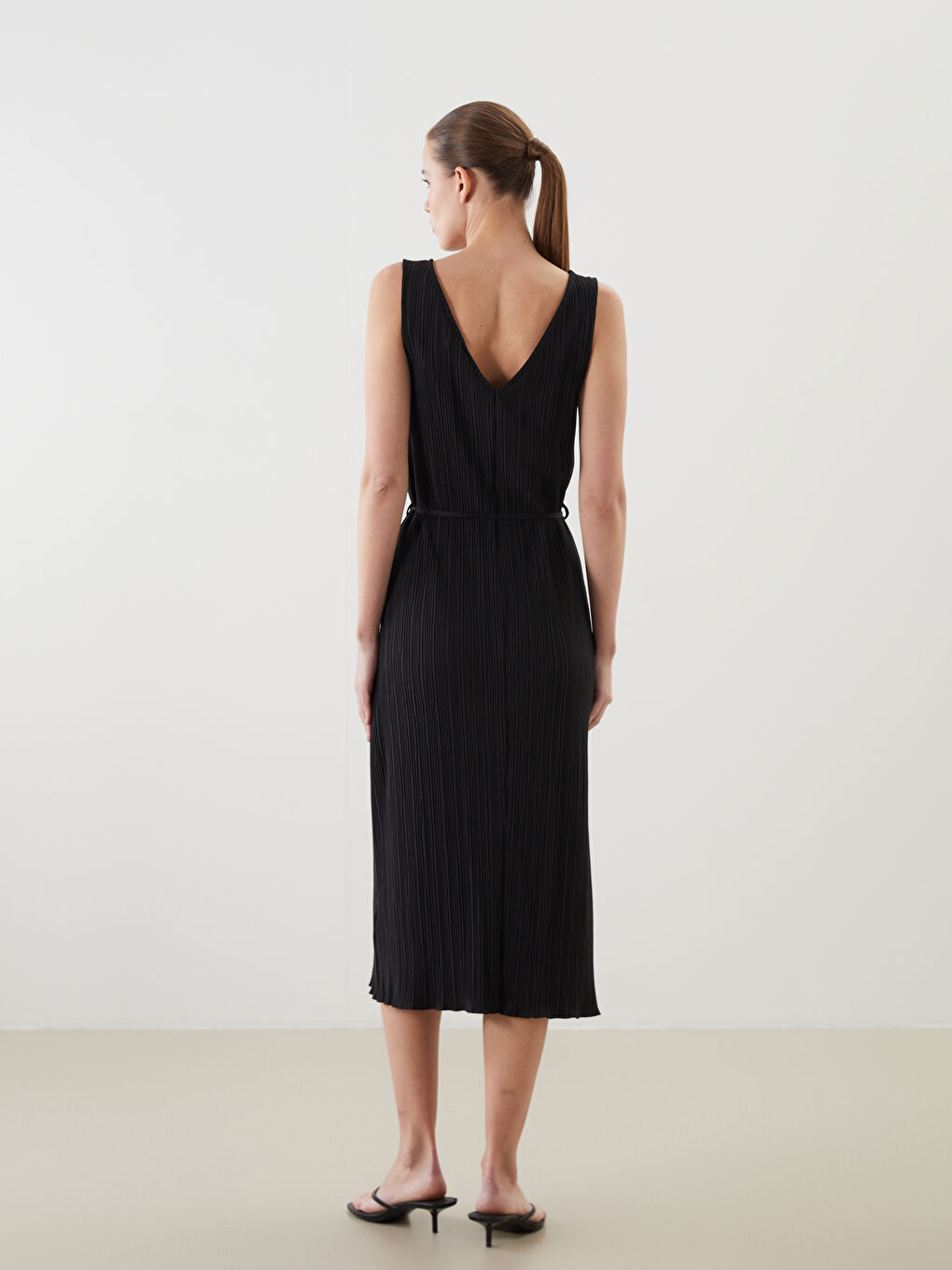 最終値下げ済新品タグ付PRIVATE LABELフォーマル LC WAIKIKI V-Neck Textured Sash Dress -S4J419Z8-CVL