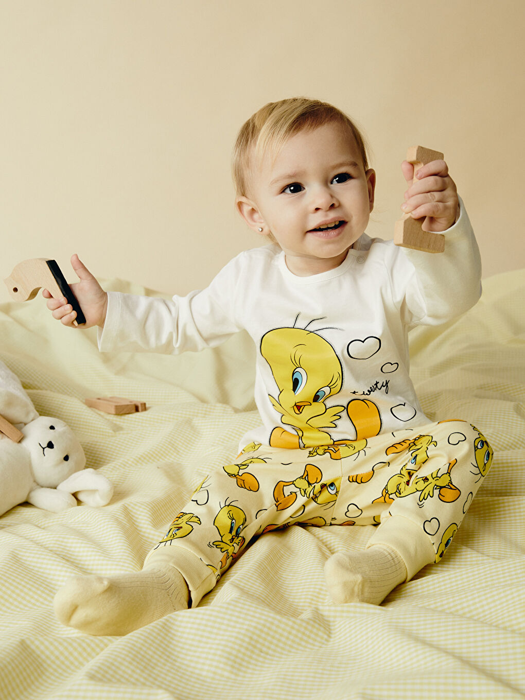 格安即決 Crew Neck Tweety Printed Baby Girl Pajamas Set -S54745Z1-FDU 人形