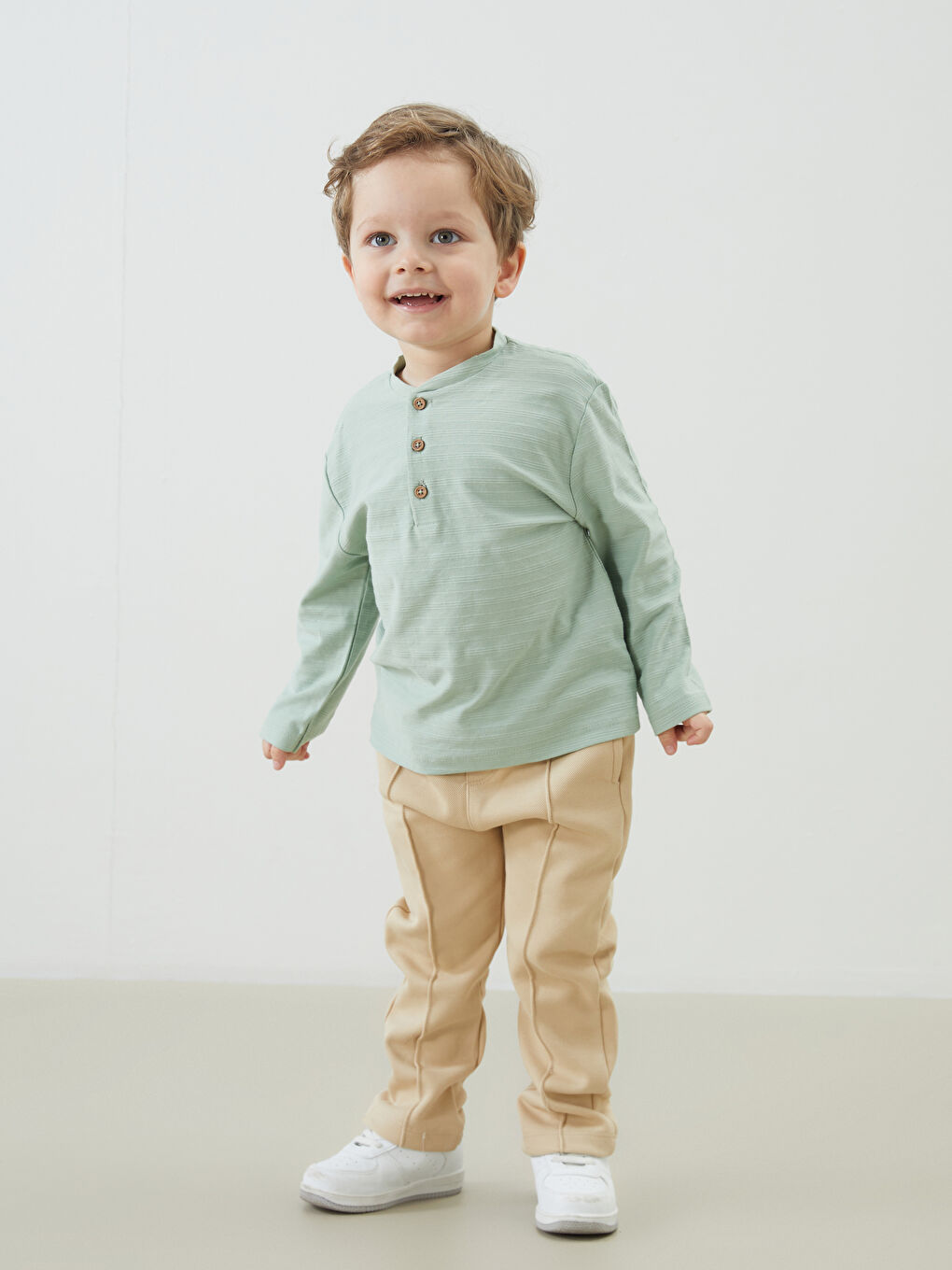 LC WAIKIKI Mandarin Collar Baby Boys' T-Shirt and Tracksuit